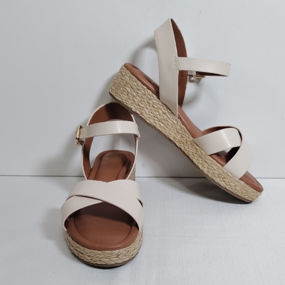 H400 Dune London ecru Linnie leather cross step platform sandals 9